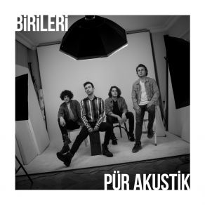 Download track Hiçbir Türlü Bulamadım Ben Beni (Canlı Akustik) Birileri