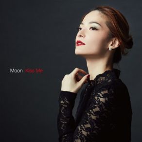 Download track Kiss Of Life The Moon, Moon Moon