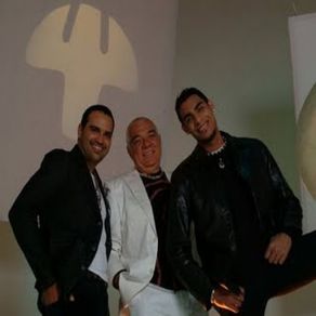 Download track Dulce Y Bonito Guaco