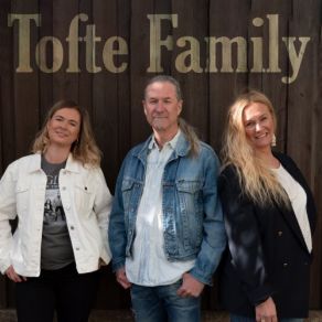 Download track Silicone Tofte Family