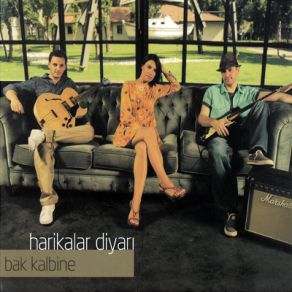 Download track Benden Bana Harikalar Diyarı