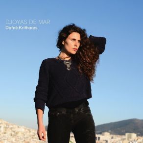 Download track La Roza Enflorece Dafné Kritharas