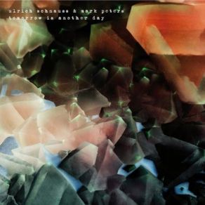 Download track Walking With My Eyes Closed Ulrich Schnauss, Mark Peters