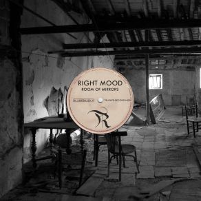 Download track Thoughts Are Clear (Original Mix) Right Mood