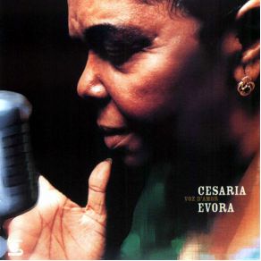 Download track Nha Coracao Tchora Cesaria Evora