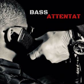 Download track La Guerre Bassa