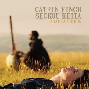 Download track Llongau Térou-Bi Seckou Keita, Catrin Finch