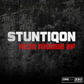 Download track Simman Stuntiqon