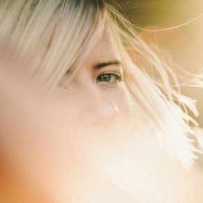 Download track White Fuzz Amber Arcades