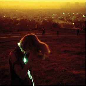 Download track Era Extraña Neon Indian