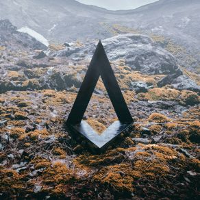 Download track Told Kiasmos