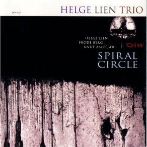 Download track En Ganske Liten Runding Helge Lien Trio