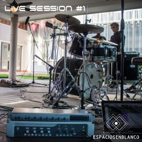 Download track Tanto Ruido (Live Session) Espacios En Blanco