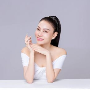 Download track Cánh Bướm Vườn Xuân Thu Minh