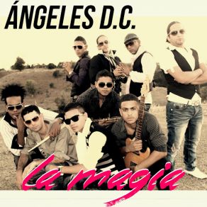 Download track Así Se Camina Con Bala Angeles DC