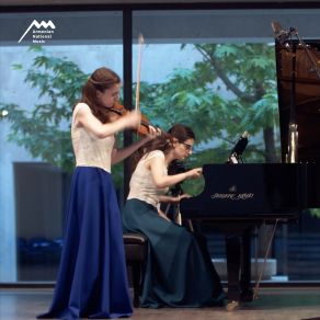 Download track Marche Miniature Viennoise (Live) Diana Adamyan, Astghik Ghukasyan