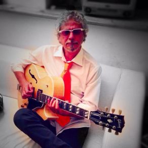 Download track Guitar's Way Mimmo Cappuccio