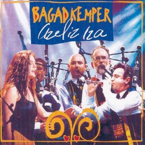 Download track Suite De Gavottes Des Montagnes Bagad Kemper