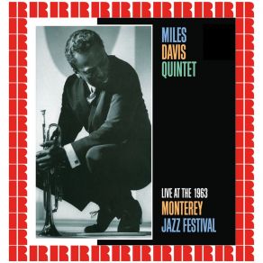 Download track Walkin' The Miles Davis Quintet