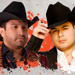 Download track El Corrido De Monterrey (En Vivo) Cupula Roja