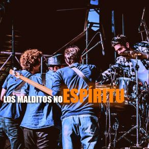 Download track Sus Huellas Los Malditos No