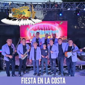 Download track El Querreque, El Huizache, El Copilotito Su Fiesta Latina