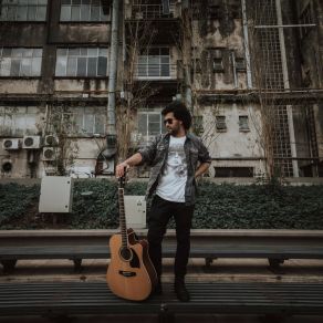 Download track Veintidós De Septiembre Leo Mendez