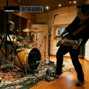 Download track Caverna Moderna Trituradora