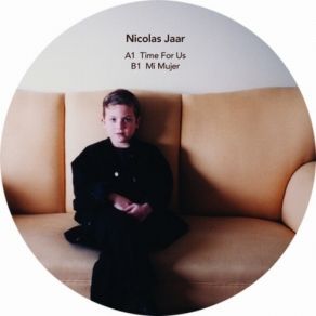 Download track Mi Mujer Nicolas Jaar