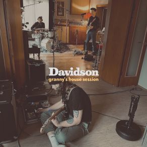 Download track Träume (Granny's House Session) Davidson