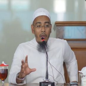 Download track Sholat Di Masjid Yg Dananya Dari Riba Sufyan Baswedan